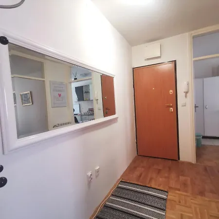 Near Airport Апартаменты