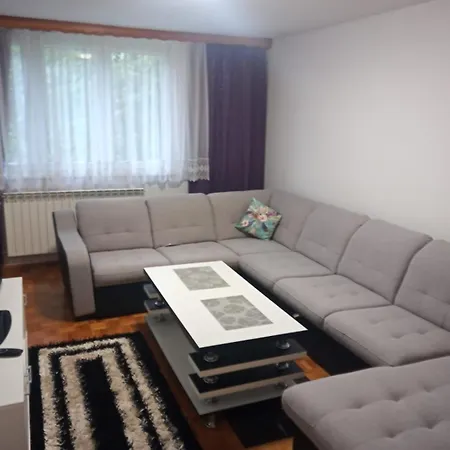 Near Airport Appartamento Sarajevo