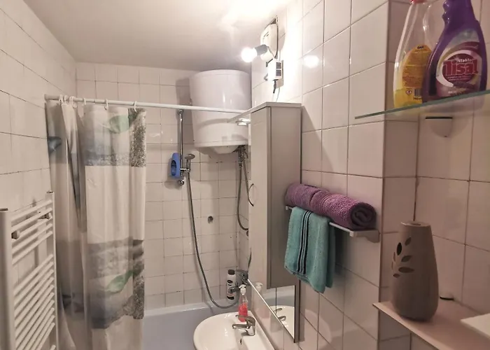 Apartment Near Airport *